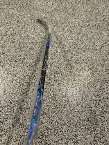 Senior Bauer Twitch Right Handed Hockey Stick P86 82 Flex Pro Stock (New)