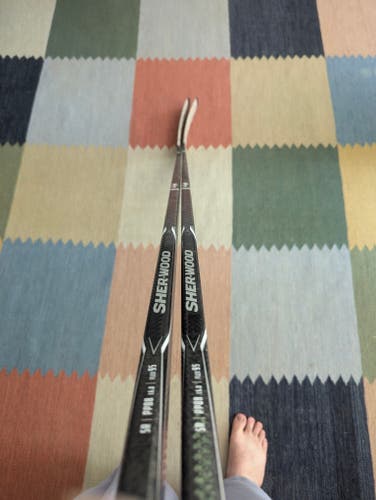2-PACK Senior Sher-Wood Project 8 Left Hand Hockey Stick PP88 95 Flex (Used)