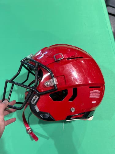 Youth Small Schutt F7 Helmet (Used)