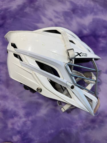 White Adult Cascade XRS Pro Helmet (Used)