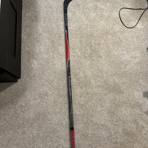 Senior Bauer Vapor Red Flylite Right Handed Hockey Stick P92 70 Flex Pro Stock (Used)