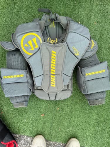 Warrior Ritual Goalie Chest Protector | Senior Small