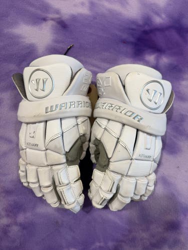 White Medium Warrior EVO QX Lacrosse Gloves (Used)