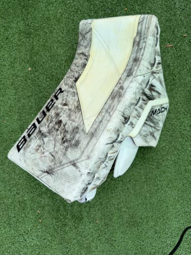 Bauer Supreme Mach Regular Goalie Blocker | Senior