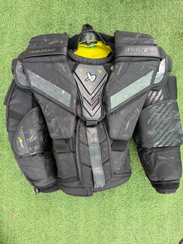 Bauer Shadow Goalie Chest Protector | Senior Medium