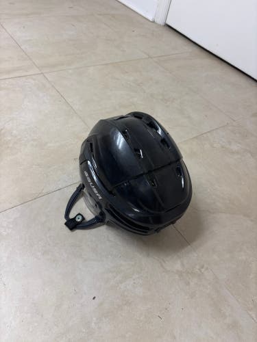 Large Bauer Re-Akt 100 Helmet (Used)