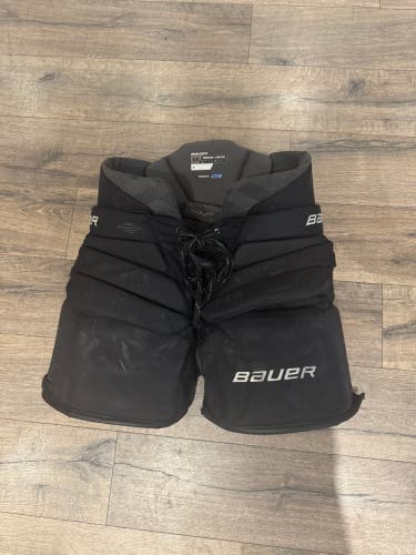 Senior Medium Bauer Elite Hockey Goalie Pants (Used)