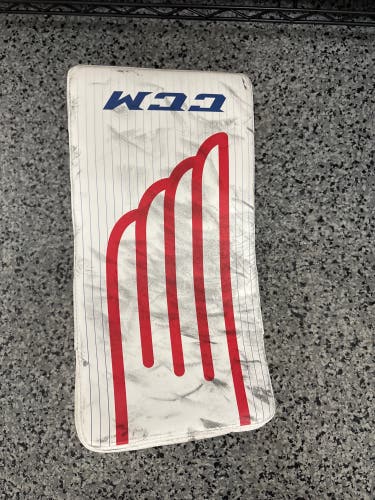 CCM EFlex 5 Regular Pro Stock (Used)