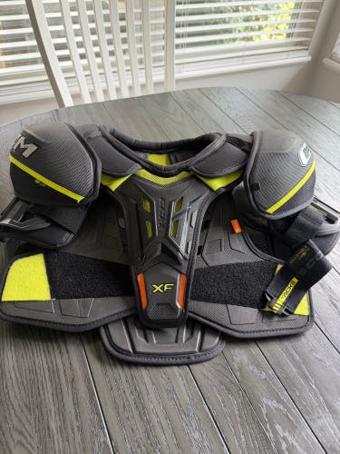 Medium Senior CCM Tacks XF Pro Shoulder Pads (New)