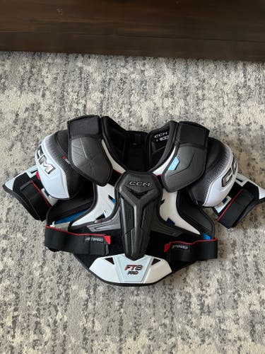 Medium Senior CCM JetSpeed FT8 Pro Shoulder Pads Pro Stock (New)