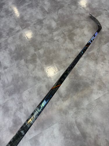 Senior True HZRDUS 9x4 Hockey Stick Right Handed T92 85 Flex Pro Stock (Used)