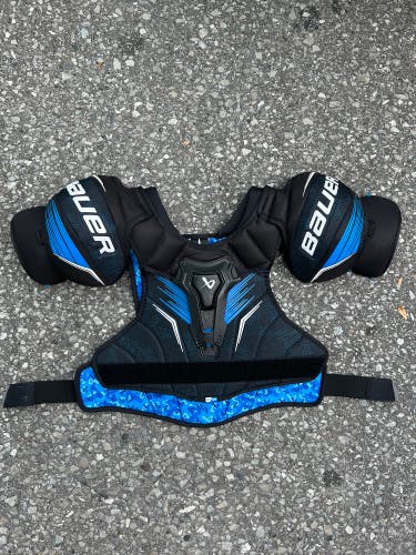 Bauer X Shoulder Pads | Intermediate Medium