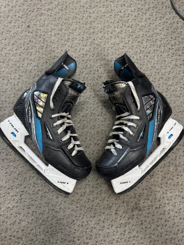 True TF9 Hockey Skates Size 5 (Used)