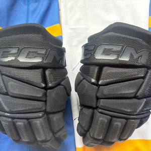 CCM JetSpeed FT880 Gloves 11" (Used)