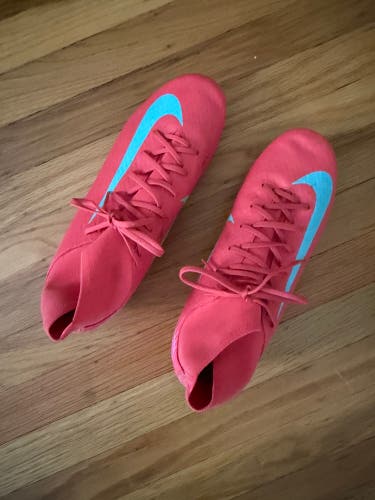 Coral Pink and Turquoise Men's Size M 8.5 Nike Mercurial Vapor Cleats ( Barely Used)
