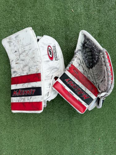 Mckenney Pro Spec 470 Goalie Glove & Blocker Set Regular | Intermediate
