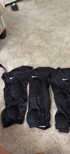 Black Unisex Large Youth Nike Game Pants (Used)