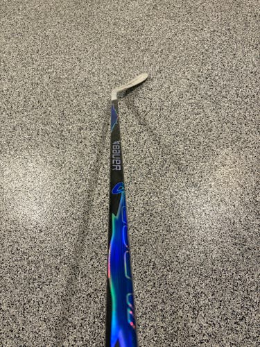 Senior Bauer Twitch Right Handed Hockey Stick P86 82 Flex Pro Stock (Used)
