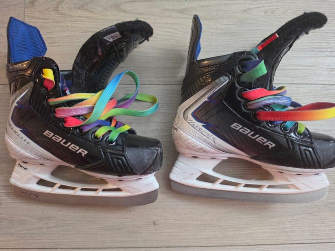 Black/Gray 2025 Bauer Vapor Flylite Hockey Skates Regular Width 10.5 (Used)