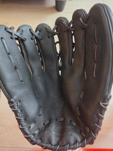 Ambidextrous Akadema Baseball Glove