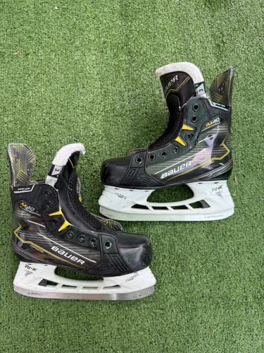 Bauer Supreme M40 Hockey Skates | Size 3D