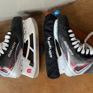Black/Gray 2025 Bauer Vapor Fly40 Hockey Skates 10.5 (Used)