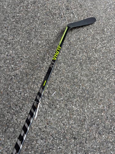 Intermediate Warrior Alpha LX 20 Hockey Stick Right Handed W03 63 Flex | 61”