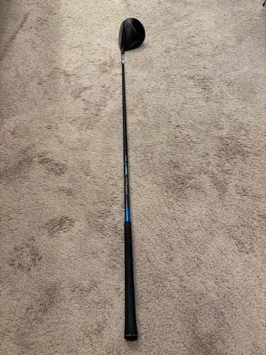Men's TaylorMade JetSpeed Right Handed Driver Regular Flex Adjustable Loft (Used)