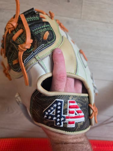 44 Pro Signature Series 11” Lefty First Base Mitt Baseball Glove