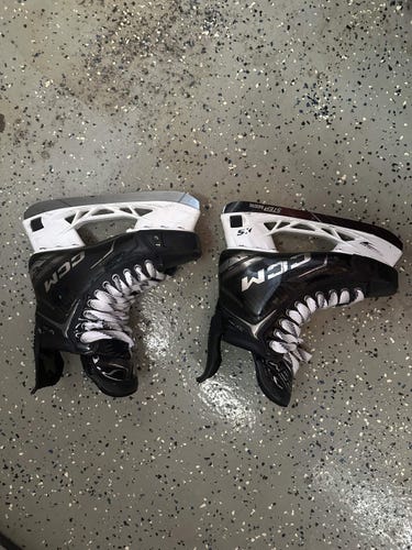 Black 2025 CCM Tacks XF Pro Hockey Skates Wide Width Size 6 (Used)