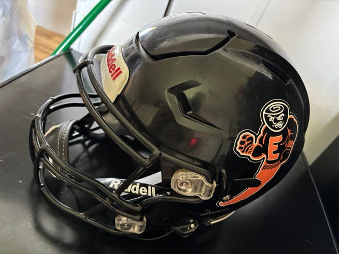 Black Adult Medium Riddell SpeedFlex Helmet (Used)
