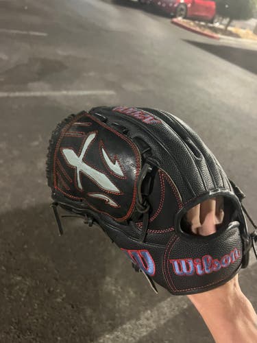2025 Wilson Infield A2000 Baseball Glove (Used)