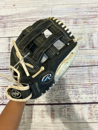 Black Rawlings Highlight RH Softball Glove 12.5" (Used)