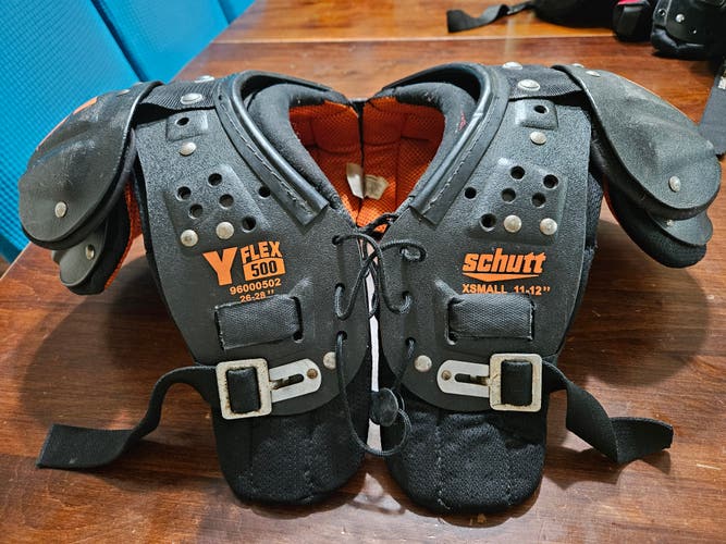 XS Youth Schutt Y-Flex 500 Shoulder Pads (Used)
