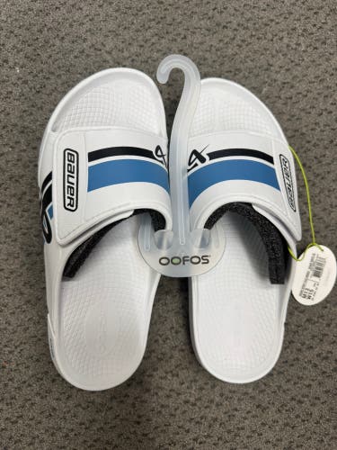 White Bauer Oofos Size 13.0 (W 14.0) Adult Bauer Sandals (New)