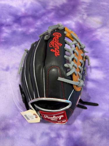 Black Rawlings R9 RH Outfield Baseball Glove 11.5" (Used)