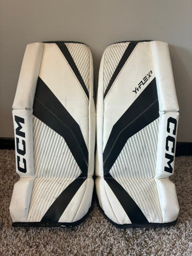 22" CCM YTFLEX 3 Goalie Leg Pads (Used)
