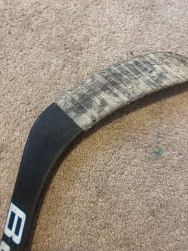 Senior Bauer Nexus 2900 Left Hand Hockey Stick P92 65 Flex (Used)
