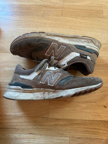 Brown 997h New Balance Sneakers