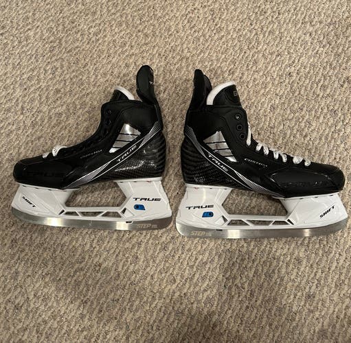 Black 2021 True Pro Custom Hockey Skates Regular Width 9 (New)