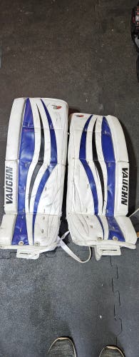 Vaughn Velocity JR 26+2" Youth Goalie Leg Pads – White/Blue
