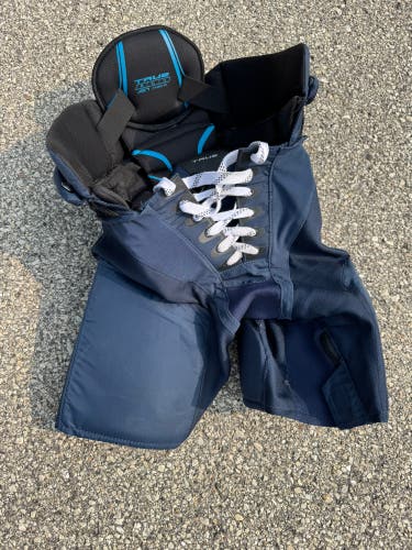 Junior XL True AX7 Hockey Pants (Used)