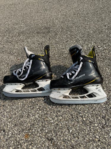 2022 Bauer Supreme M4 Hockey Skates 7.5 (Used)