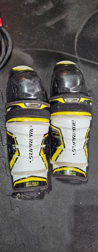 Bauer Vapor XW Hockey Shin Guards – 12" (30cm) – Youth/Junior