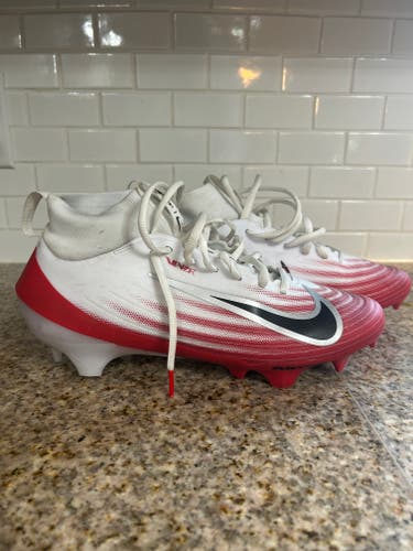 Unisex Size M 8.5 (W 9.5) Nike Mid Top Molded Cleats (Used)