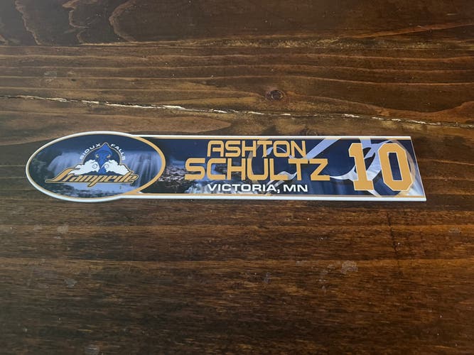 USHL Sioux Falls / Sioux City /Chicago Game-used Hockey Locker Nameplate #10 Ashton Schultz Sabres