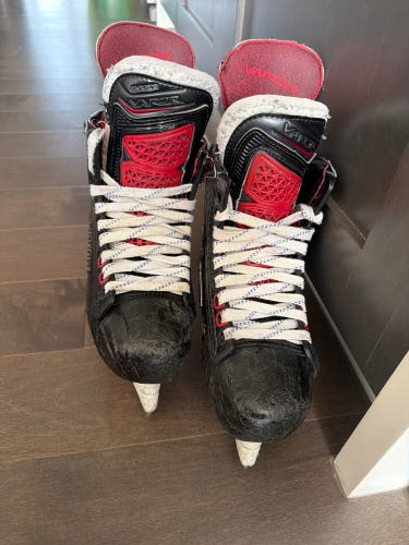 2017 Bauer Vapor 1X Hockey Skates Regular Width Size 3.5 (Used)