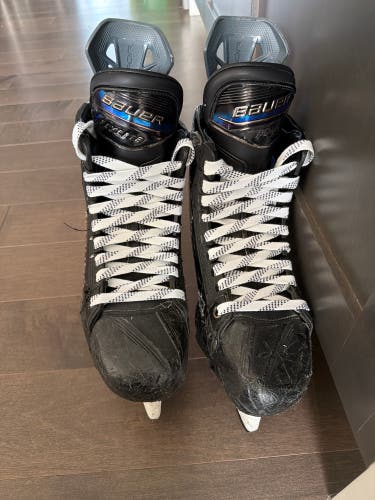 2025 Bauer Vapor Flylite Hockey Skates 8.5 (Used)