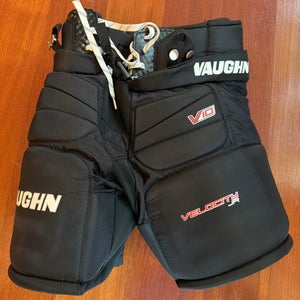Junior Medium Vaughn Velocity V10 Hockey Goalie Pants (Used)