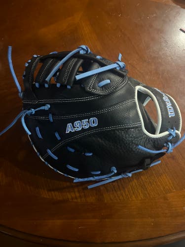 2026 Wilson A950 RH First Base Baseball Glove 12" (New)
